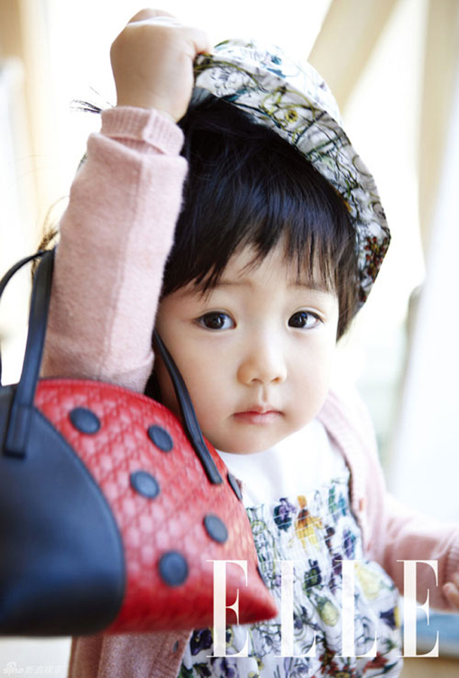 Con gái của Lee Young Ae xinh như thiên thần.